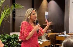 Imersão “Virada de Chave” promovida pela apresentadora Andromeda acontece no dia 10 de agosto em SP