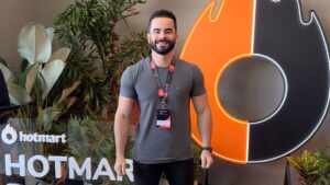 Kenzi Marinho, criador do O Rei dos Presets dá dicas de como ter fotos profissionais usando o celular