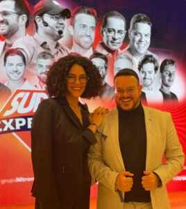 Comunicador José Patrício Neto e a Empresária Gi Soares participaram do Supere Experience 2024 em SP