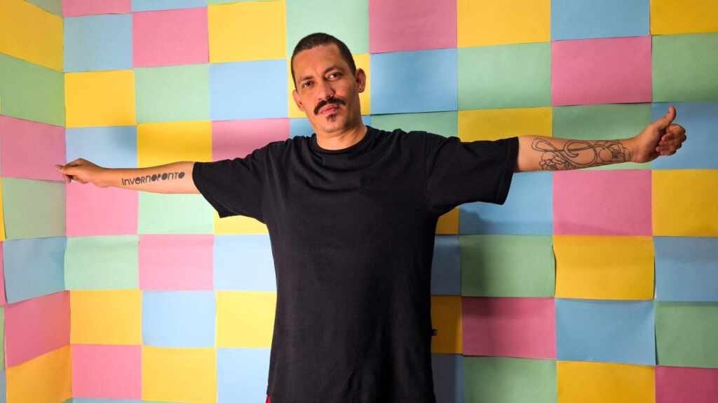 OMorador lançar seu clipe de estreia com a música “Sem Bateria” OMorador lançar seu clipe de estreia com a música “Sem Bateria”