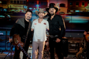 Fernando & Sorocaba recebem Dustin Lynch no primeiro EP de “Nash”