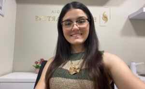 Eluana Martins: Excelência em tricologia e tratamentos capilares online