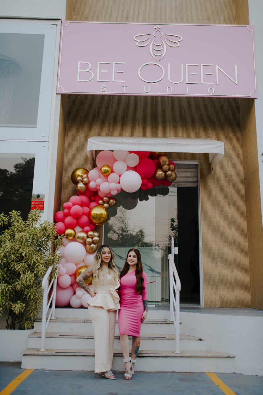 BEE QUEEN STUDIO Allana Azevedo e Leticia Marches por @oclaudiinho scaled