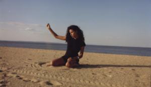 Alici lança “De Repente” , novo single de seu álbum de estreia