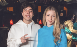 Enzo Ferro e Sophia Florence gravam videoclipe romântico para versão acústica de “Seu Anjo”