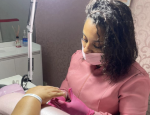 Minha Jornada como Nail Designer e o Curso de Iniciante em São Paulo