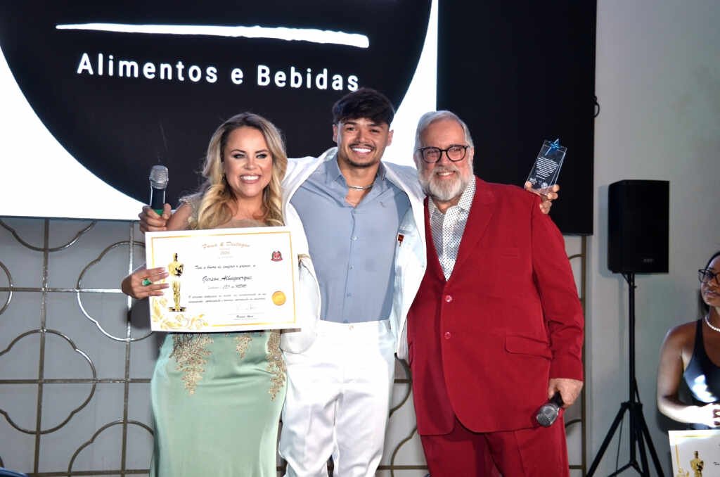 Apresentadora Viviane Alves promove a terceira edição do Fama e Destaque Awards 2024