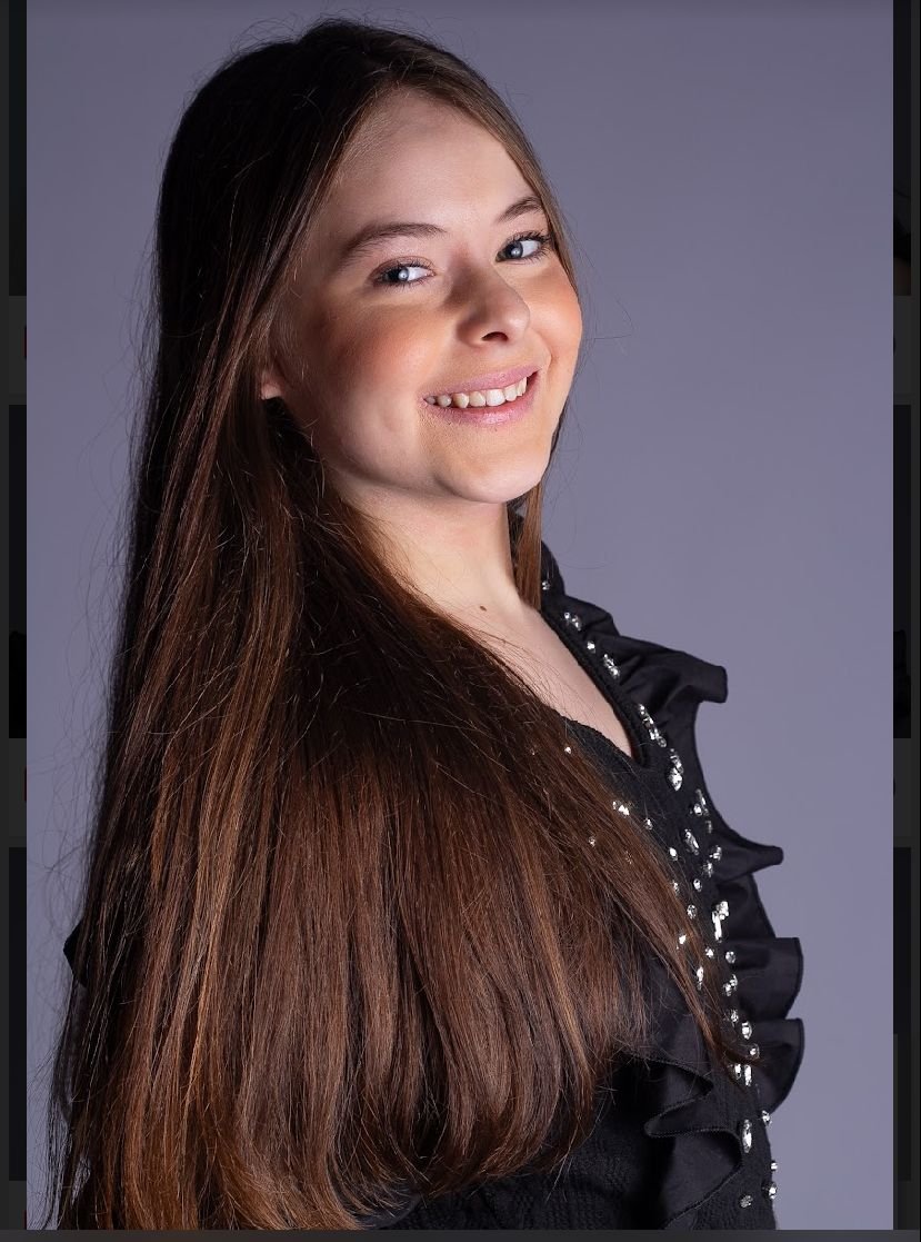 Luiza Dal Zotto: A jovem atriz que brilha nas telonas com sua estreia no longa-metragem Mariana 17 WhatsApp Image 2024 09 11 at 17.52.57