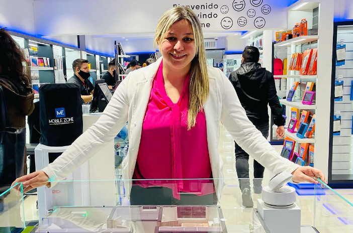 Paola Doldán: Liderança feminina no mercado empresarial de Ciudad del Este, Paraguay Paola Doldán: Liderança feminina no mercado empresarial de Ciudad del Este, Paraguay