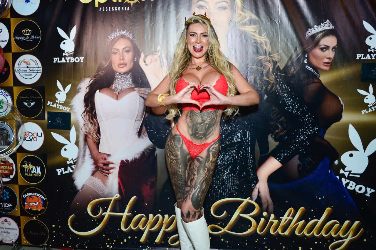 Andressa Urach comemora seus 37 anos com tema “ Festa da Playboy “ em SP