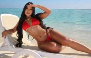 Como Ester Muniz se tornou a influenciadora mais popular da Privacy