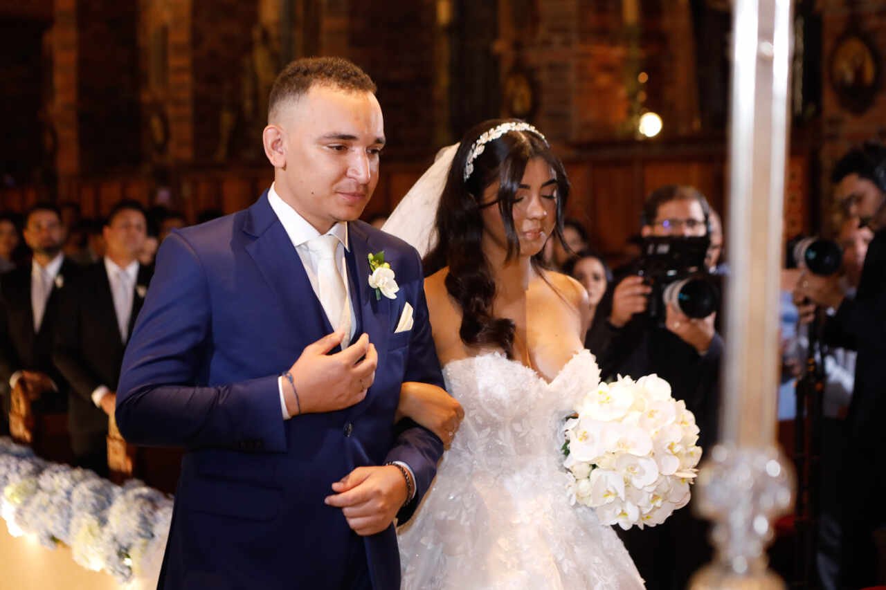 João Gomes e Ary Mirelle trocam alianças em casamento íntimo nesta segunda (21) em Recife 26 João Gomes e Ary Mirelle trocam alianças em casamento íntimo nesta segunda (21) em Recife