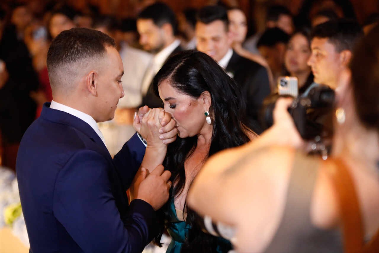 João Gomes e Ary Mirelle trocam alianças em casamento íntimo nesta segunda (21) em Recife 27 João Gomes e Ary Mirelle trocam alianças em casamento íntimo nesta segunda (21) em Recife