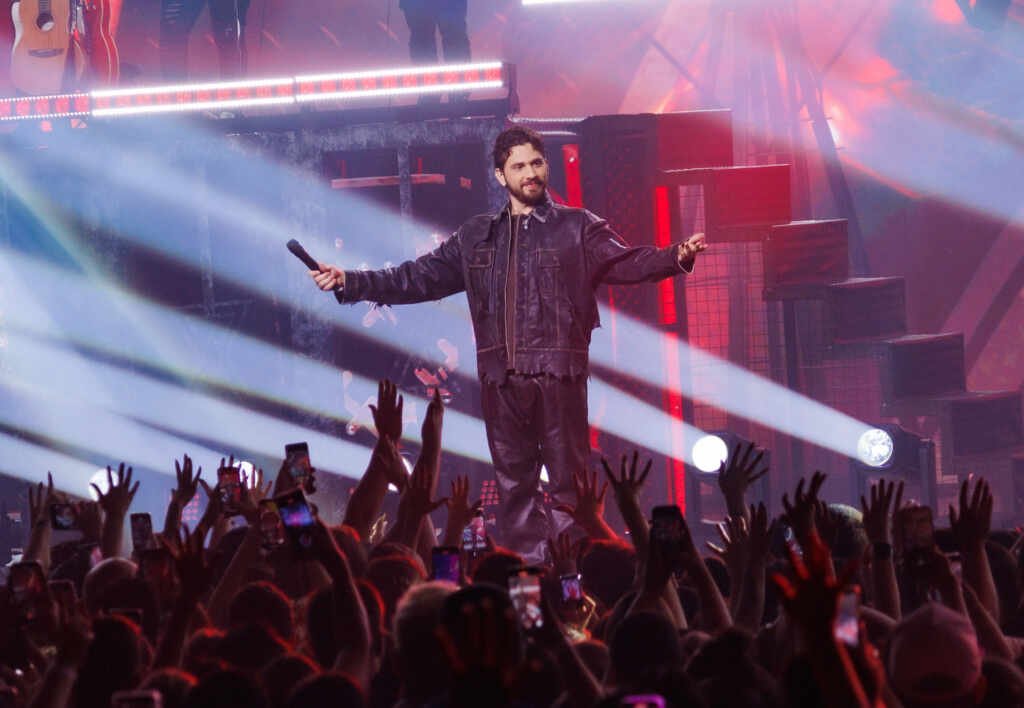Gustavo Mioto escolhe São Paulo para gravação de DVD com grandes participações Gustavo Mioto escolhe São Paulo para gravação de DVD com grandes participações