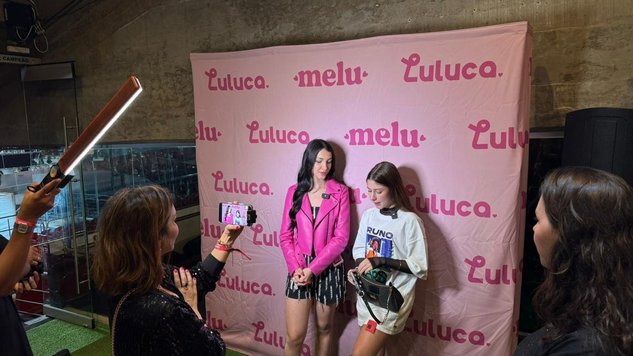 Liz Macedo brilha no Camarote da Melu no show de Bruno Mars e consolida sucesso nas redes 23 WhatsApp Image 2024 10 12 at 19.38.53