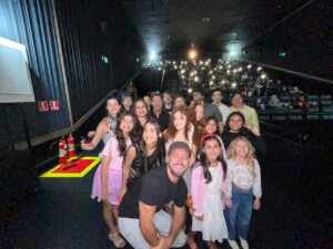 Com Eike Duarte no elenco a pre-estreia de “O Meu, O Seu, o Nosso Natal” reúne multidão