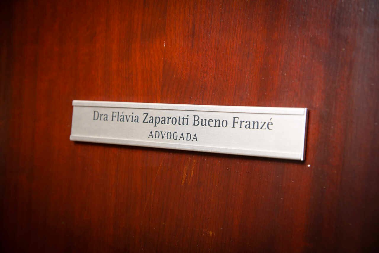 Alienação Parental: Segundo Flávia Zaparotti Bueno Franzé 19 fbf260edb377a33b7e8fc7f22de44d52 scaled