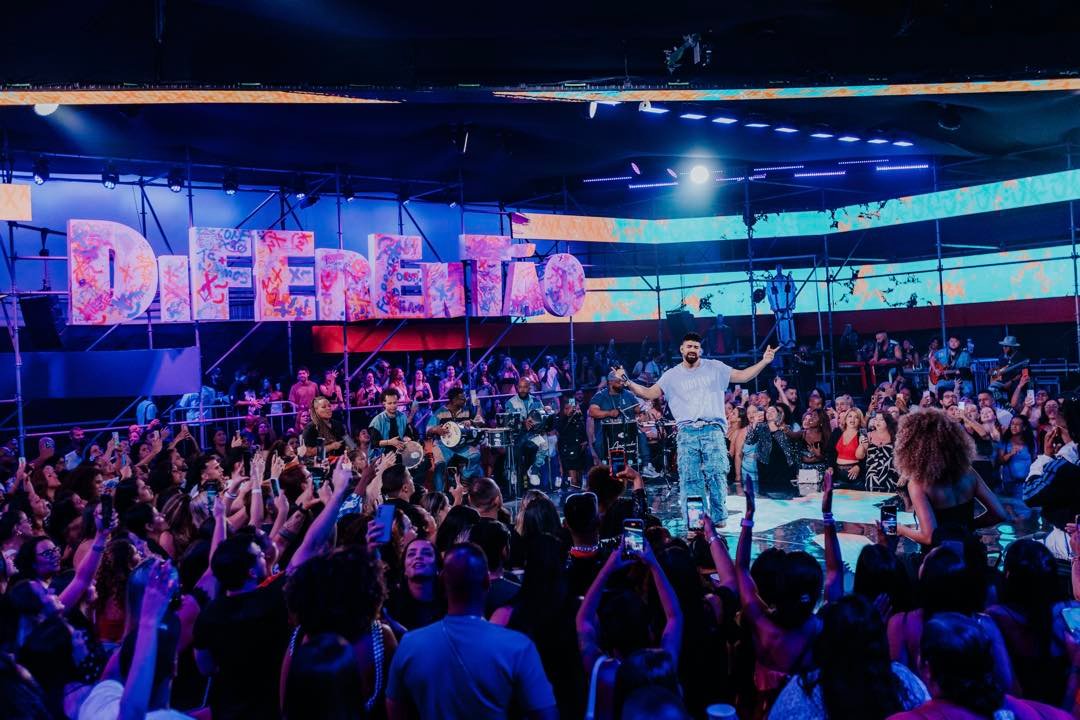 Dilsinho registra “Pagode Diferentão 2” com participações de Menos é Mais, Sorriso Maroto e Mari Fernandez 25 Foto: @daniivaiverdee e @daniivaiverdee / Bruna Teles - Caldi