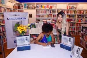 Suzy Cortez,  prestigia lançamento do livro de Isabel Filardis no shopping Eldorado