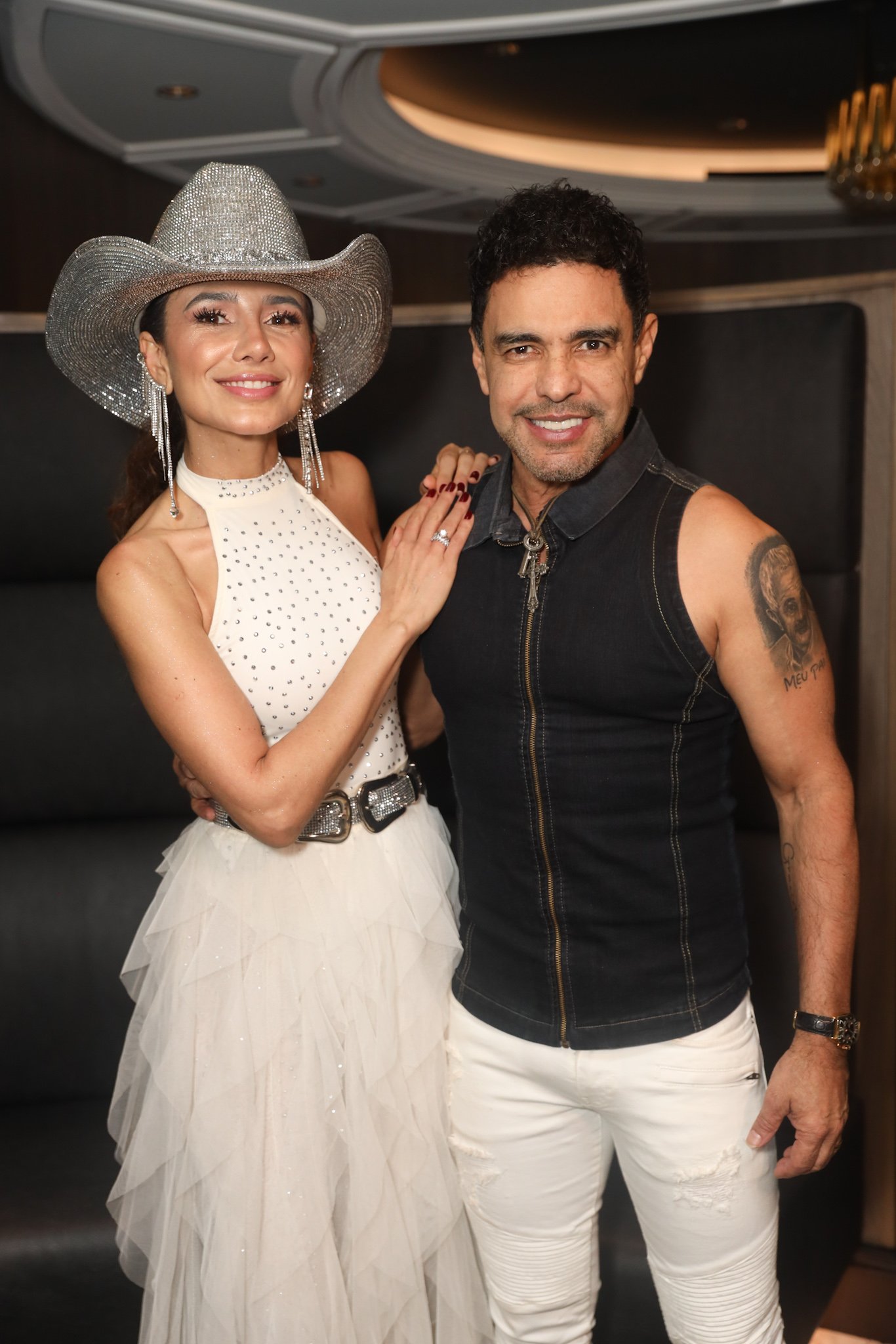 Celebridades brilham na primeira noite do Navio do Zezé a bordo do MSC Seaview 20 Paula Fernandes e Zezé Di Camargo - Fotos: Lucas Ramos / Brazil News