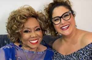 Alcione e Maria Rita emocionam famosos em show no Espaço Hall