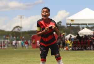 DaniCup atrai mais de 160 times para torneio de futebol infantojuvenil em Salvador