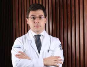 Osteomielite: O Que é e Como Tratar? Uma Entrevista com o Especialista Dr. Eduardo Pires
