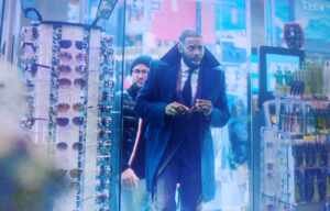 Empresário Brasileiro aparece em cena da Times Square na Netflix 