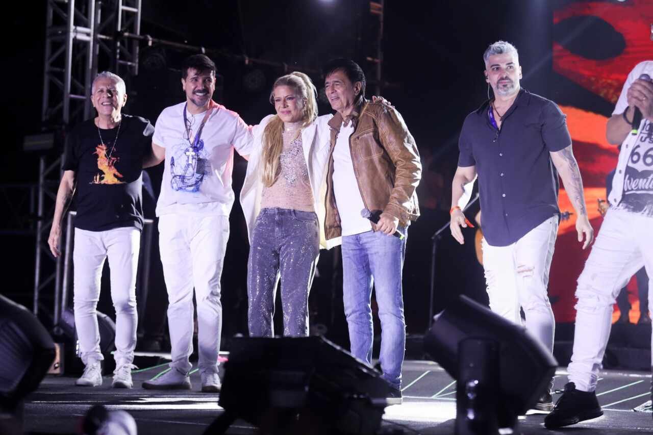 Paula Toller embala noite nostálgica no Navio do Roupa Nova 21 Paula Toller embala noite nostálgica no Navio do Roupa Nova