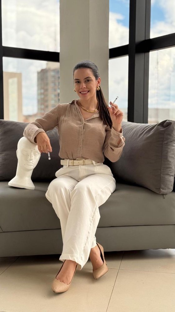 Dra. Sther Cangueiro: Paixão pela ciência, beleza e transformação Pessoal 21 9545eb0e 0e84 44de 99d1 6418c7edee62 1