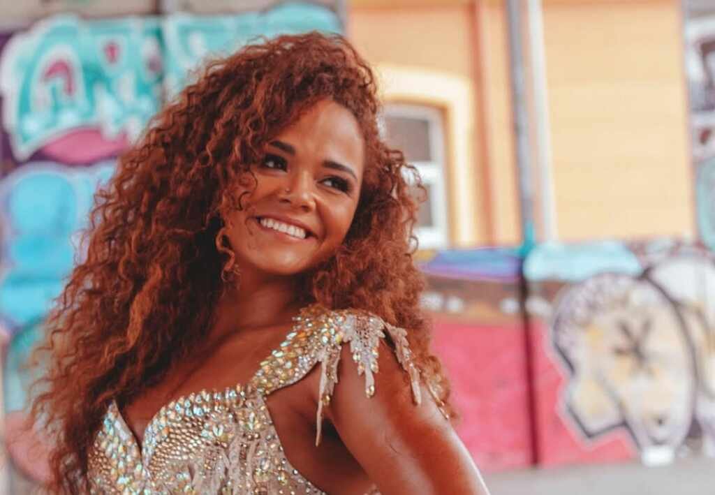 Ale Jansen desembarca no Brasil para cumprir agenda carnavalesca com a Em Cima da Hora Ale Jansen desembarca no Brasil para cumprir agenda carnavalesca com a Em Cima da Hora