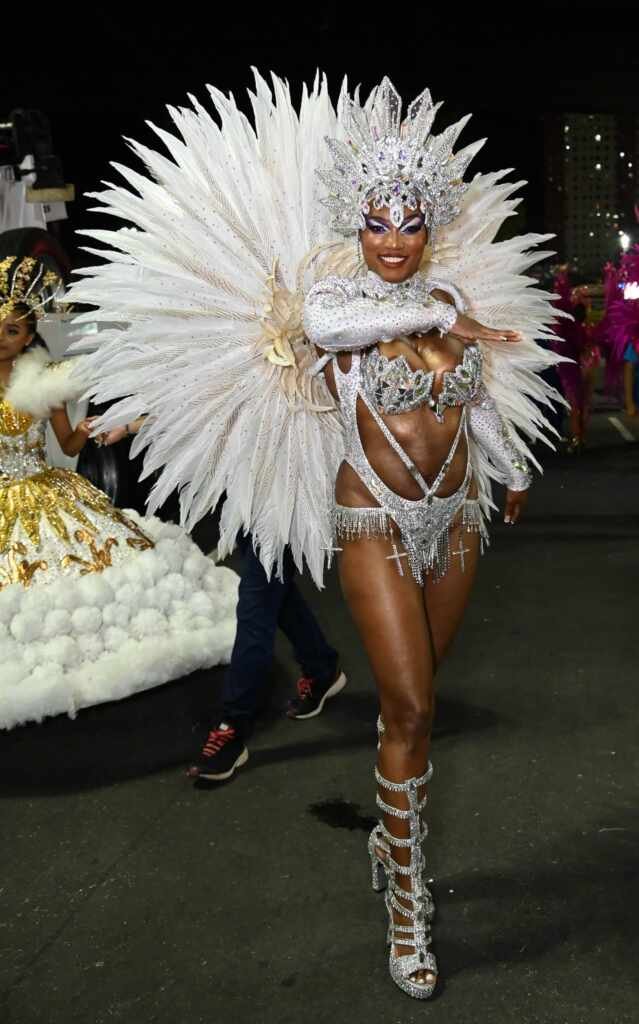 Candra musa Em Cima da Hora 2