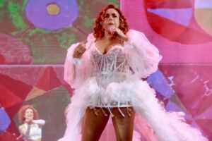 Daniela Mercury agita o Palco Guanabara no Universo Spanta na Marina da Glória no RJ