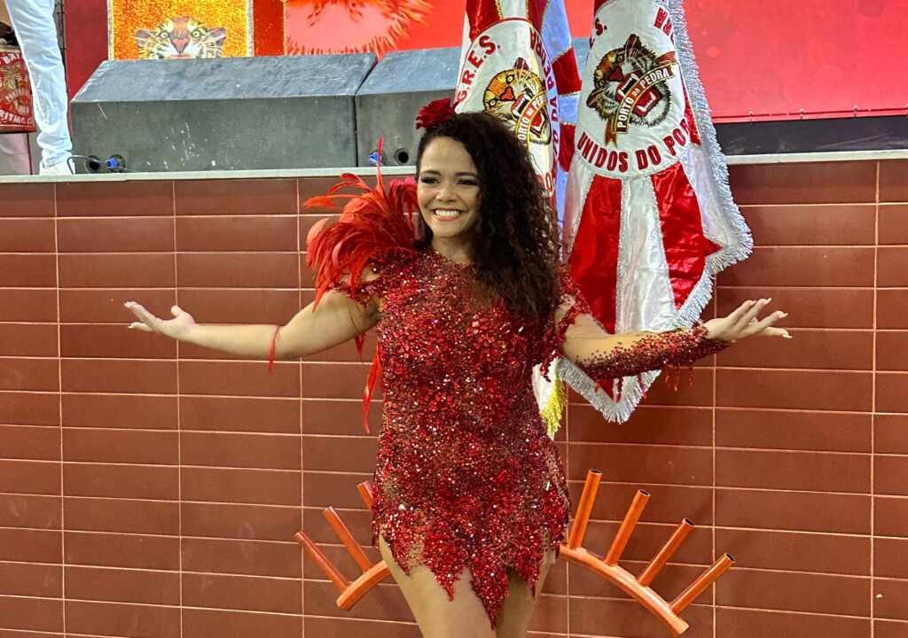 Ale Jansen é apresentada como nova musa da Porto da Pedra