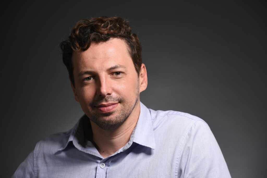 Zé Raphael a mente brilhante por trás da ascensão de grandes nomes da mídia