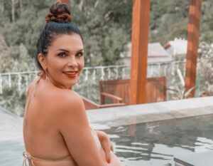 Luiza Ambiel surpreende fãs e gravar conteúdo adulto com homem misterioso