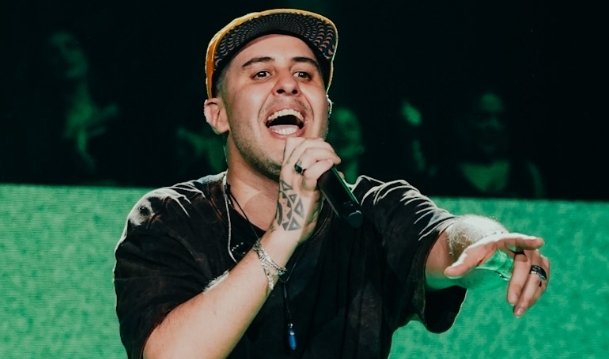 Bruno Diegues leva o show do Volume 2 de “Mais Uma Noite” ao Faro Beach Club