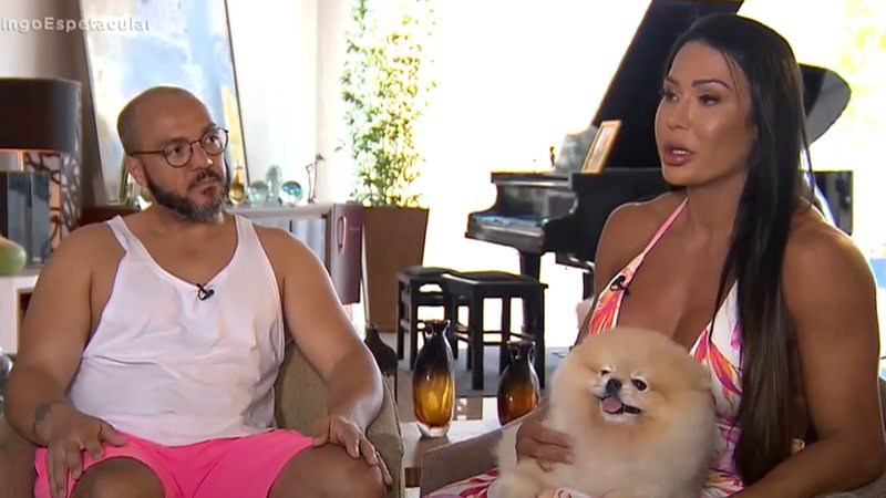 Belo e Gracyanne Barbosa lamentam a morte de Thorzinho, cão de estimação da família Belo e Gracyanne Barbosa lamentam a morte de Thorzinho, cão de estimação da família