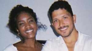 Yuri Lima declara amor a Iza e comemora 2 anos juntos ‘Você é a Mulher da Minha Vida’”