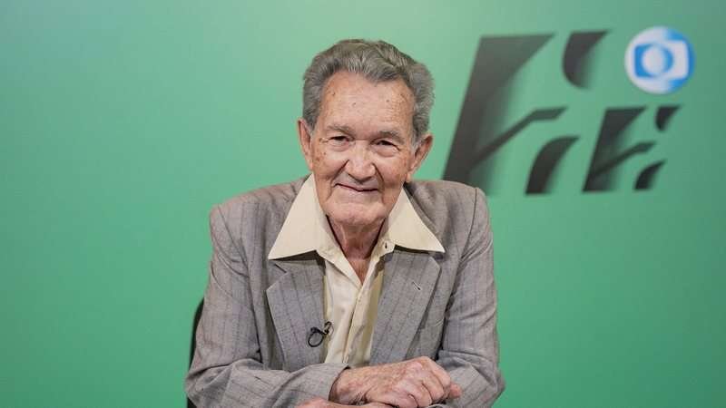 Morre o apresentador Léo Batista aos 92 anos no Rio de Janeiro