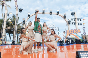 Pôr do sol em Fortaleza: Thiago Carvalho conquista Nordeste com gravação de novo DVD