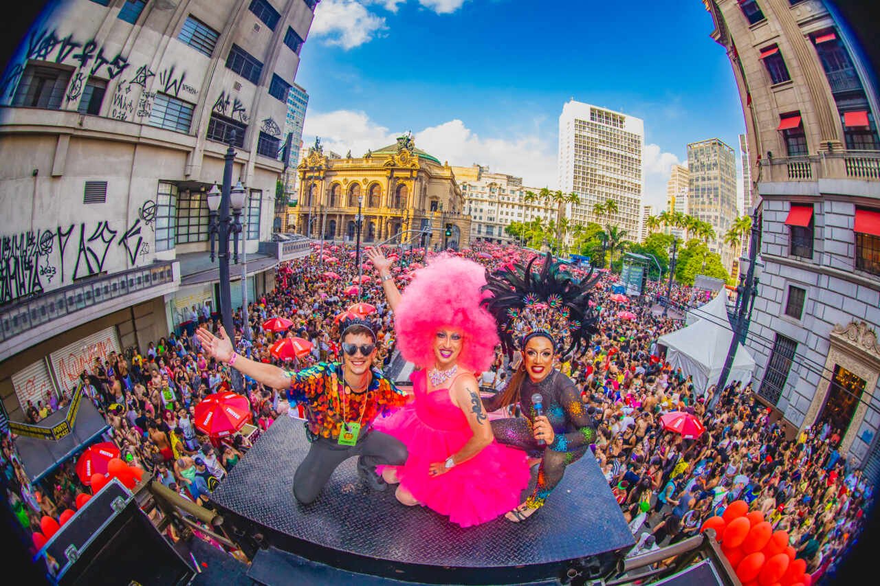 Bloco Minhoqueens confirma desfile no Carnaval 2025 17 Minhoqueens