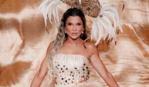 Flávia Alessandra estreia na Sapucaí e se emociona com a energia do ensaio técnico do Salgueiro