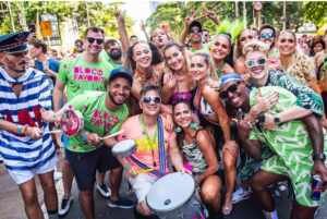 Bloco da Favorita desfila neste sábado no Centro do Rio com nomes estourados do funk