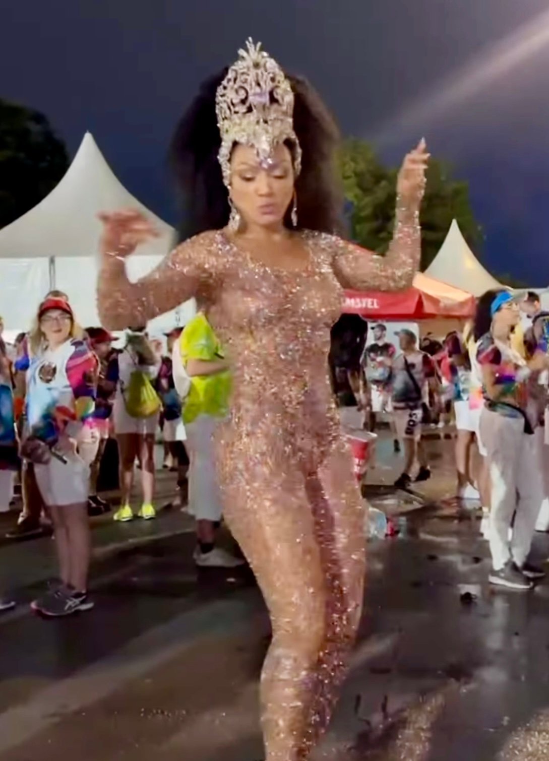 Rainha das Rainhas Simone Sampaio – 30 Anos de Carnaval e a Paixão que Transcende a Passarela 27 Simone Sampaio - Crédito da Foto: Renato Cipriano e Zuleika Ferreira / Divulgação