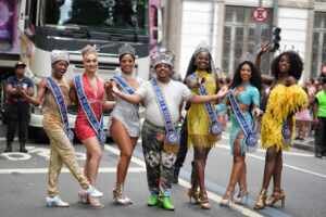 Chá da Alice agita o centro do Rio com Babado Novo e celebra 40 anos da Axé Music