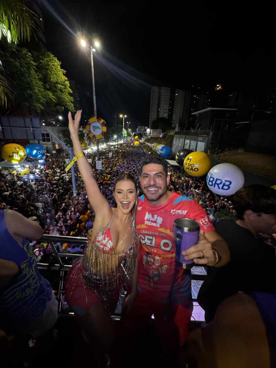 Mirela Janis e Yugnir colocam mais de 3.500 pessoas em seu primeiro evento no pré-carnaval 21 b26c704d 7991 4e46 a58d 08ec9aea870a scaled