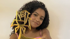 Sophia Rosa celebra prêmio e novas conquistas no cinema e na TV