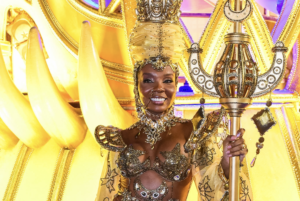 Thelminha brilha no Desfile das Campeãs de SP com a Mocidade Alegre