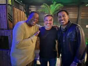 Igor Lage celebra a música no show da Família de Paula em São Paulo